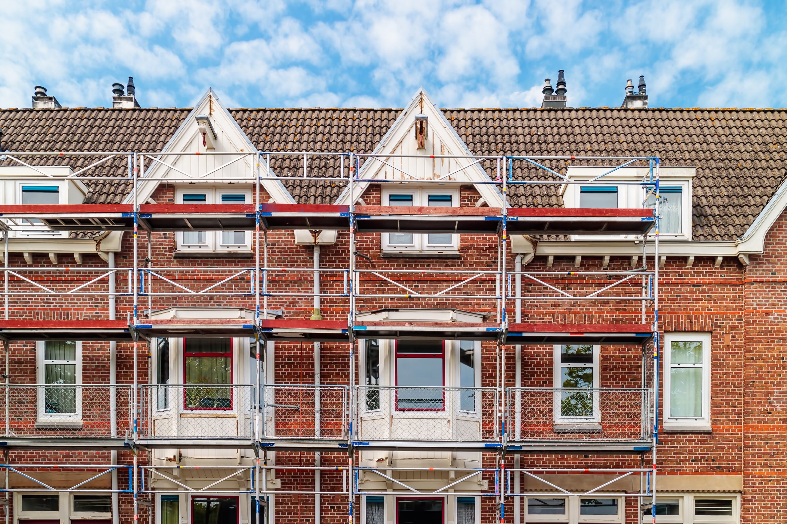 Renovation,And,Reconstruction,Of,Dutch,Apartment,Houses,In,Amsterdam
